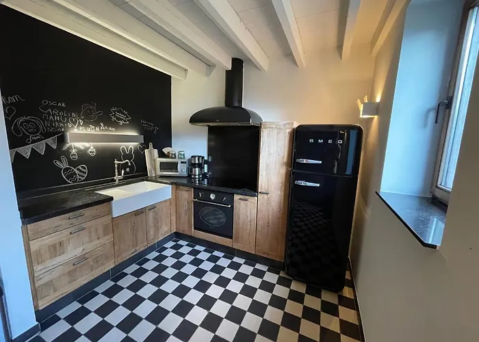 Holiday home Het Zwaluwnest